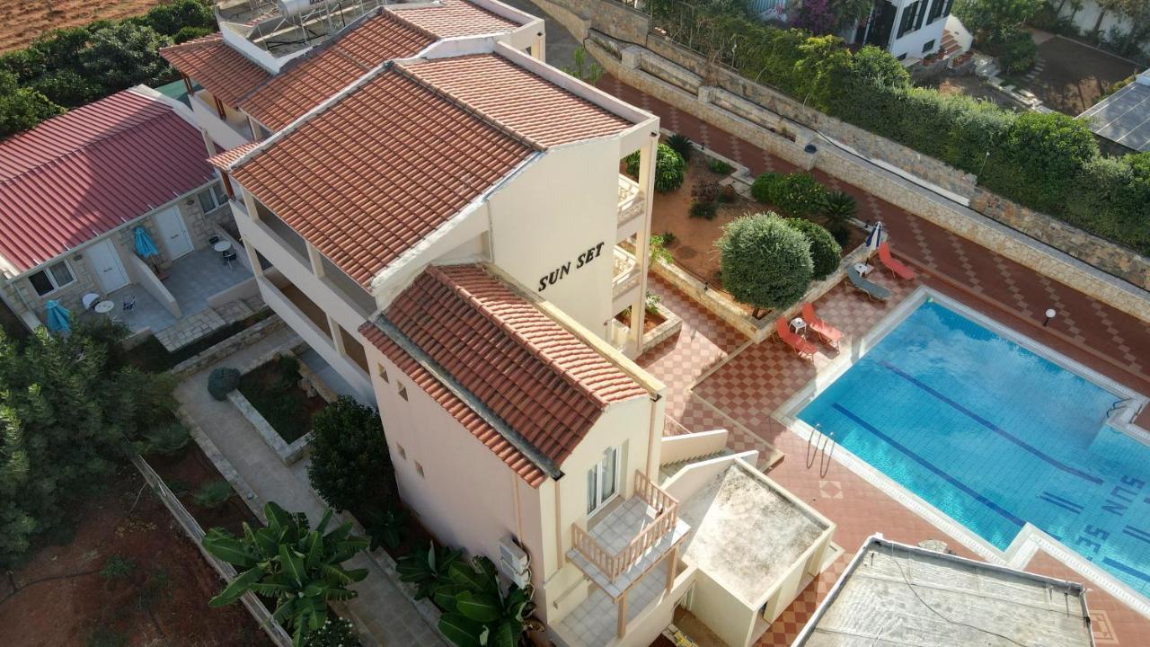 Sunset Apartments Malia  Bagian luar foto